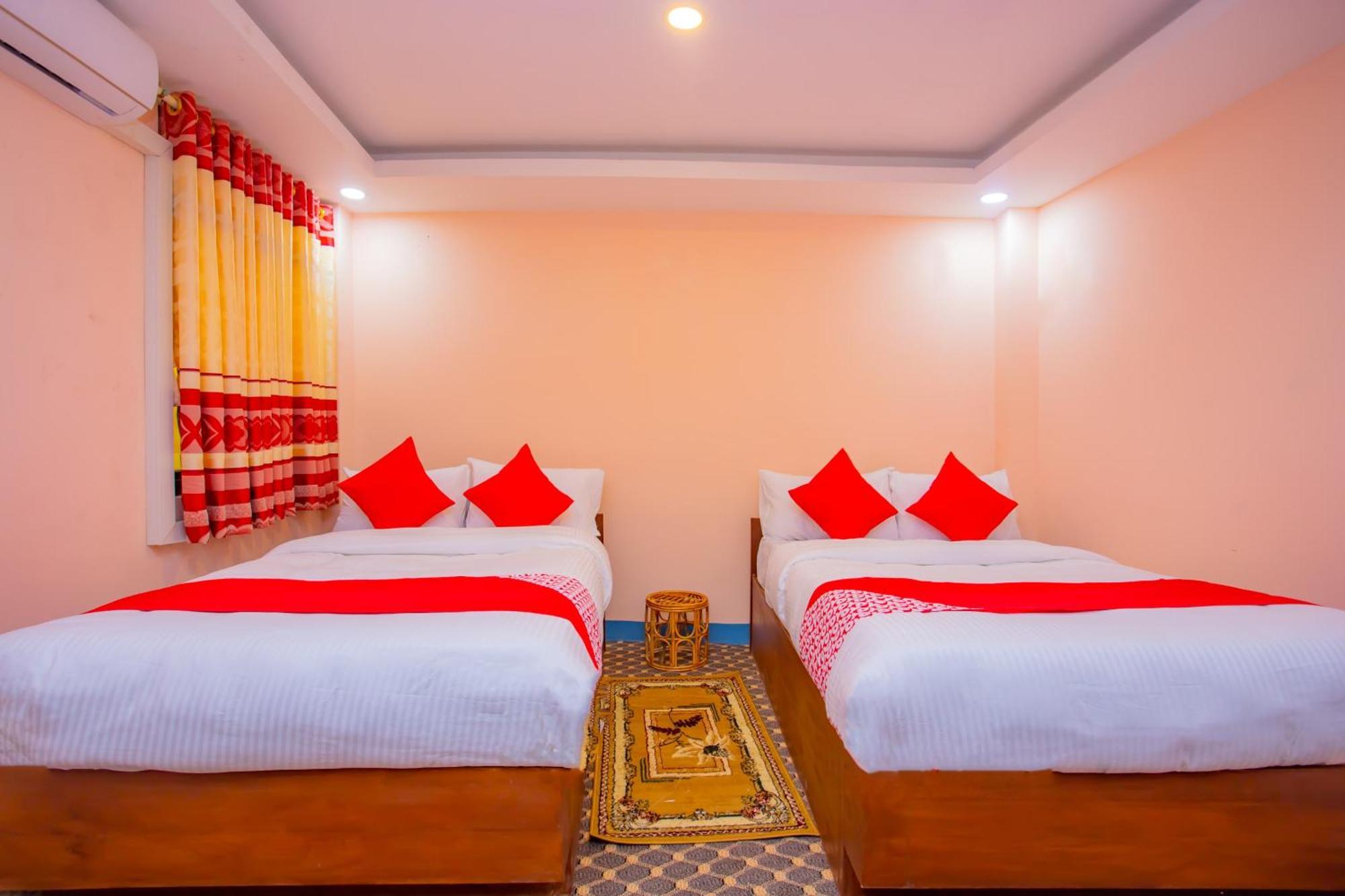 Oyo 589 Hotel Trimurti Kathmandu Exterior foto